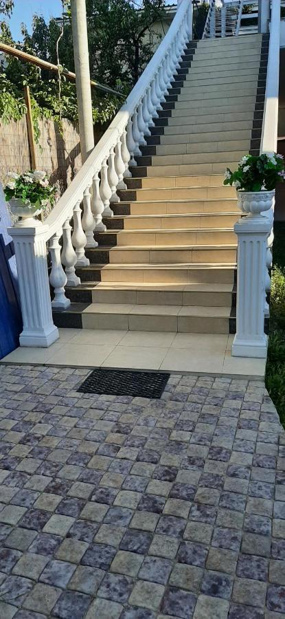 Аппартаменты С Балконом Appartamento Odessa Esterno foto