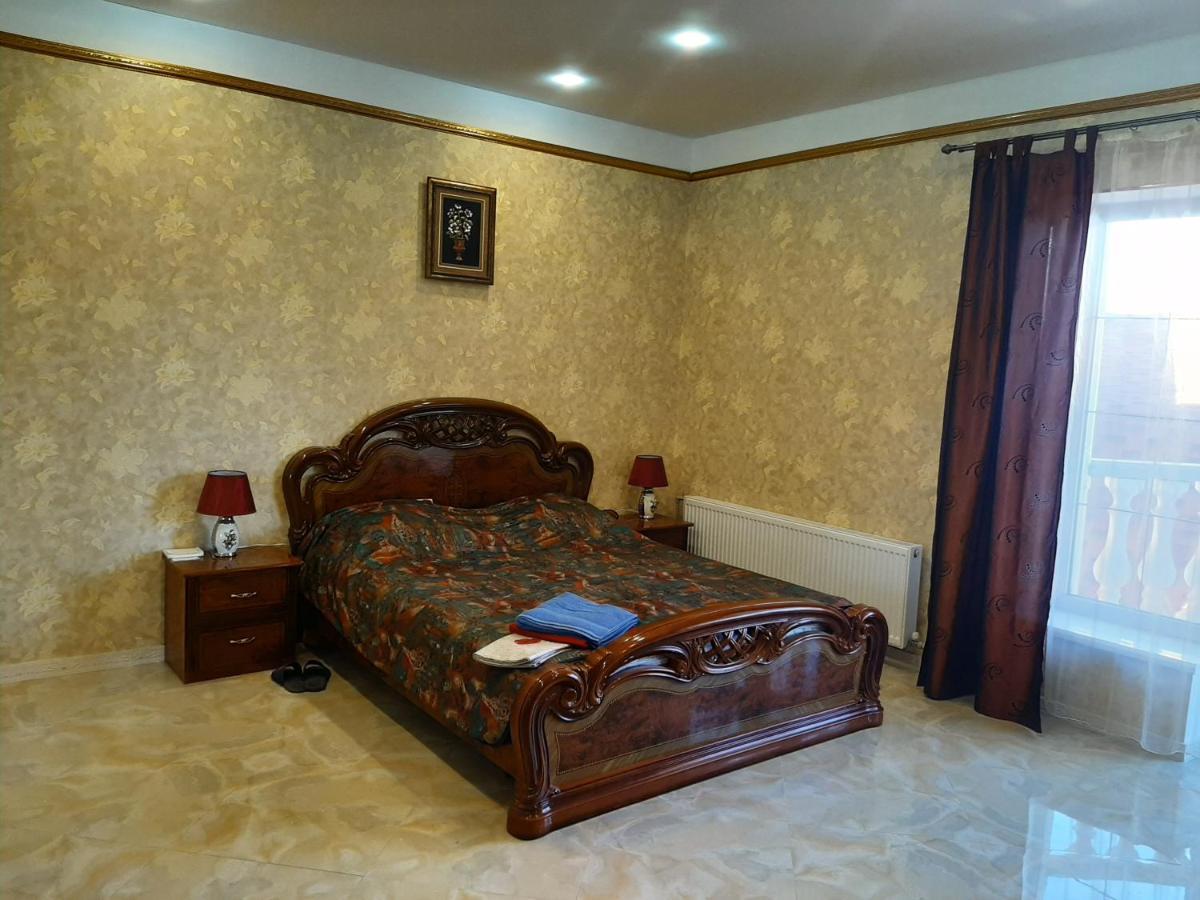 Аппартаменты С Балконом Appartamento Odessa Esterno foto