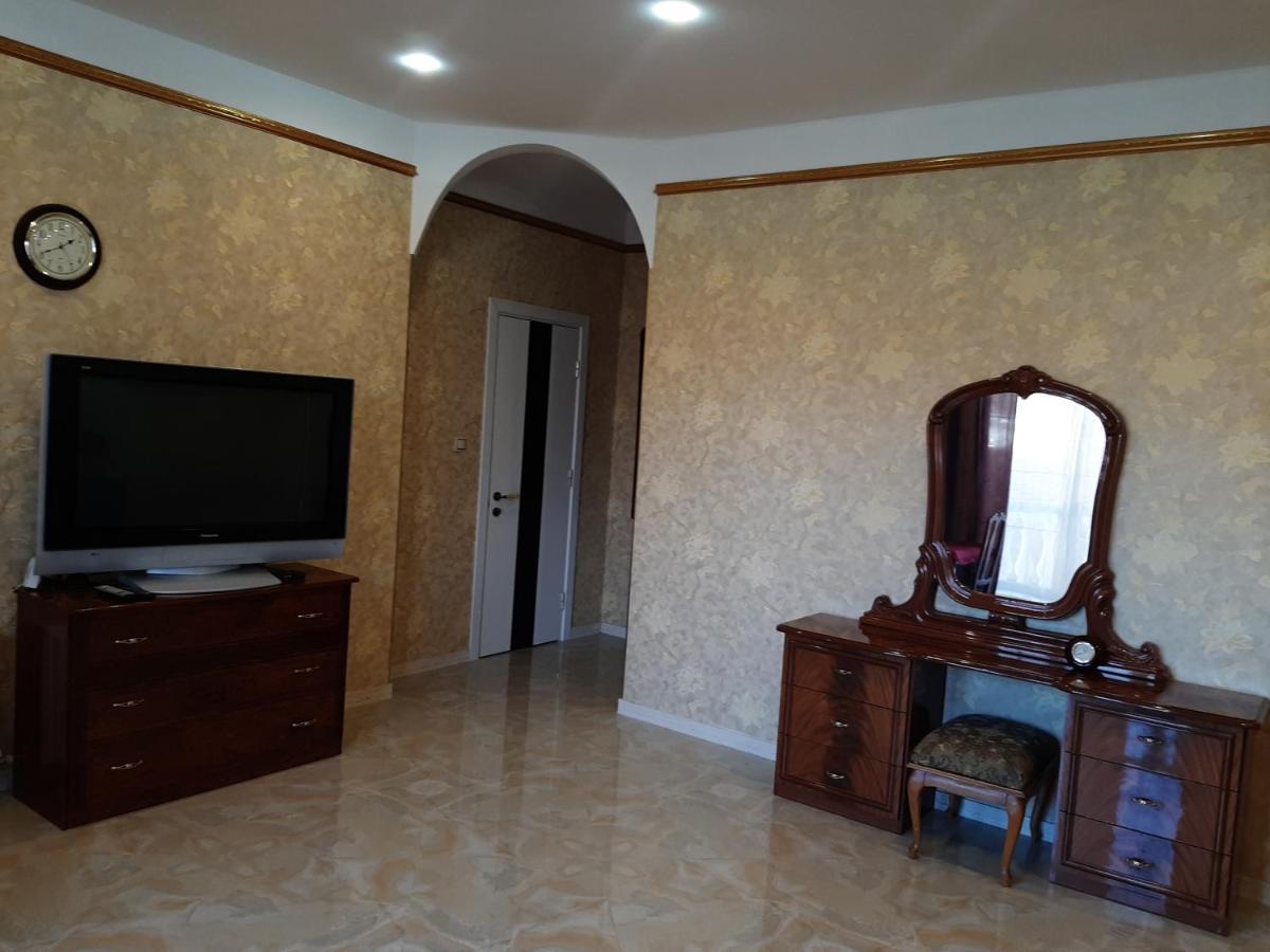 Аппартаменты С Балконом Appartamento Odessa Esterno foto