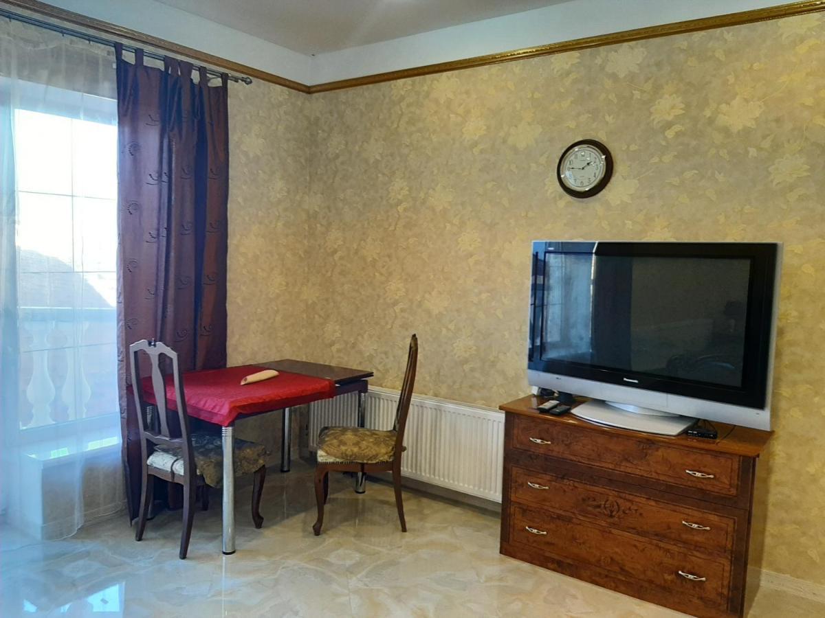 Аппартаменты С Балконом Appartamento Odessa Esterno foto