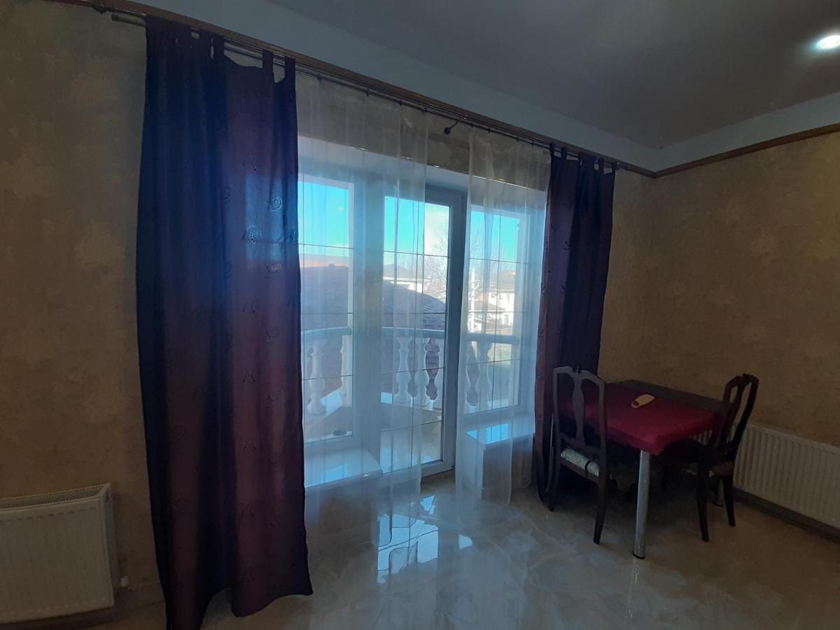 Аппартаменты С Балконом Appartamento Odessa Esterno foto