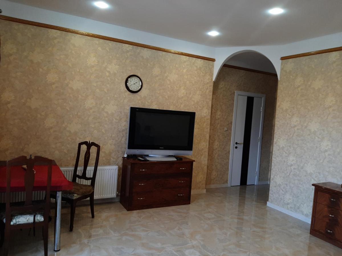 Аппартаменты С Балконом Appartamento Odessa Esterno foto